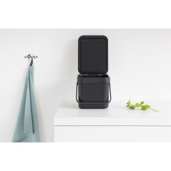 BRABANTIA - SORT&GO KOYU GRİ ÇÖP KOVASI 6L (1)