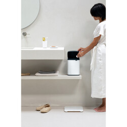 BRABANTIA - BO BEYAZ ÇÖP KUTUSU 4L (1)