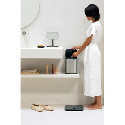 BRABANTIA - BO FPP MATT STEEL ÇÖP KUTUSU 4L (1)
