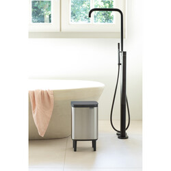 BRABANTIA - BO HI FPP MATT STEEL AYAKLI ÇÖP KUTUSU 7L (1)