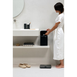 BRABANTIA - BO MAT SİYAH ÇÖP KUTUSU 4L (1)