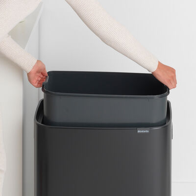 BO MATT BLACK DOKUNMATİK ÇÖP KUTUSU 60L
