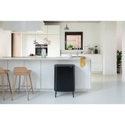 BRABANTIA - BO MATT BLACK HI DOKUNMATİK ÇÖP KUTUSU 60L (1)