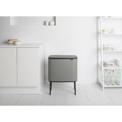BRABANTIA - BO MINERAL CONCRETE GREY DOKUNMATİK ÇÖP KUTUSU 36L (1)
