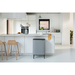 BRABANTIA - BO MINERAL CONCRETE GREY HI DOKUNMATİK ÇÖP KUTUSU 2X30L (1)