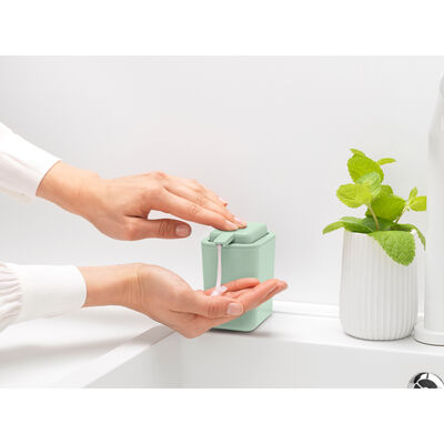JADE GREEN SIVI SABUNLUK
