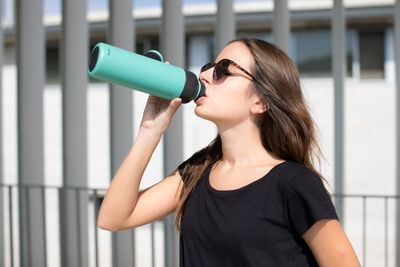 LEKUE TURKUAZ PASLANMAZ ÇELİK TERMOS ŞİŞE 500ML