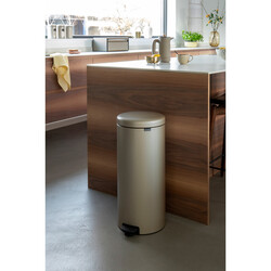 BRABANTIA - NEWICON METALLIC GOLD PEDALLI ÇÖP KUTUSU 30L (1)
