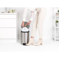 BRABANTIA - NEWICON FPP MATT STEEL PEDALLI ÇÖP KUTUSU 12L (1)