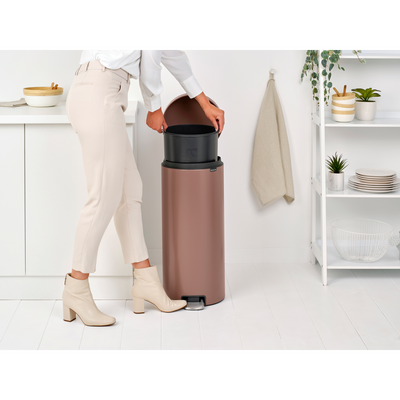 NEWICON SATIN TAUPE PEDALLI ÇÖP KUTUSU 30L