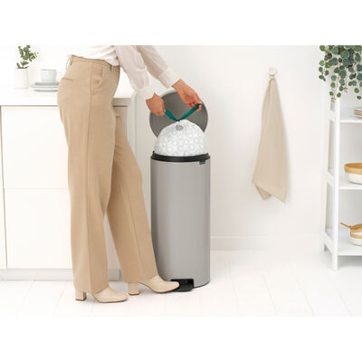NEWICON SOFT GREY PEDALLI ÇÖP KUTUSU 30L