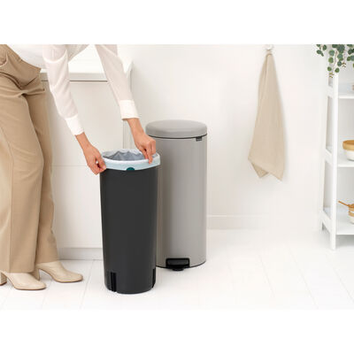 NEWICON SOFT GREY PEDALLI ÇÖP KUTUSU 30L