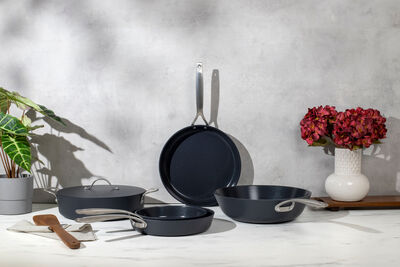 ZENN RECYCLED SİYAH ÇELİK SAPLI WOK TAVA 30CM